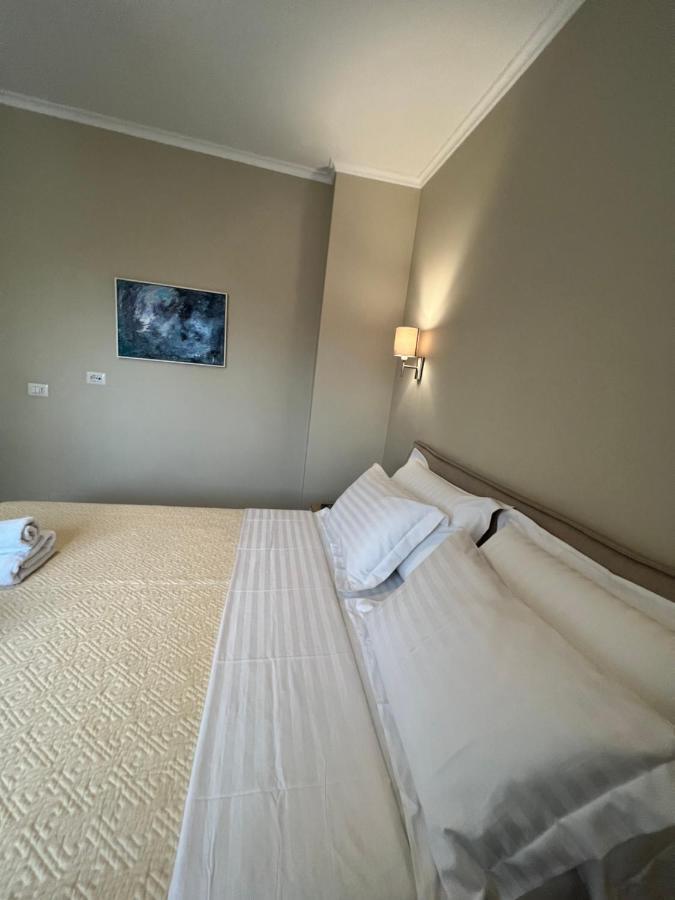 Grand New Bazaar Apartment Тирана Екстер'єр фото