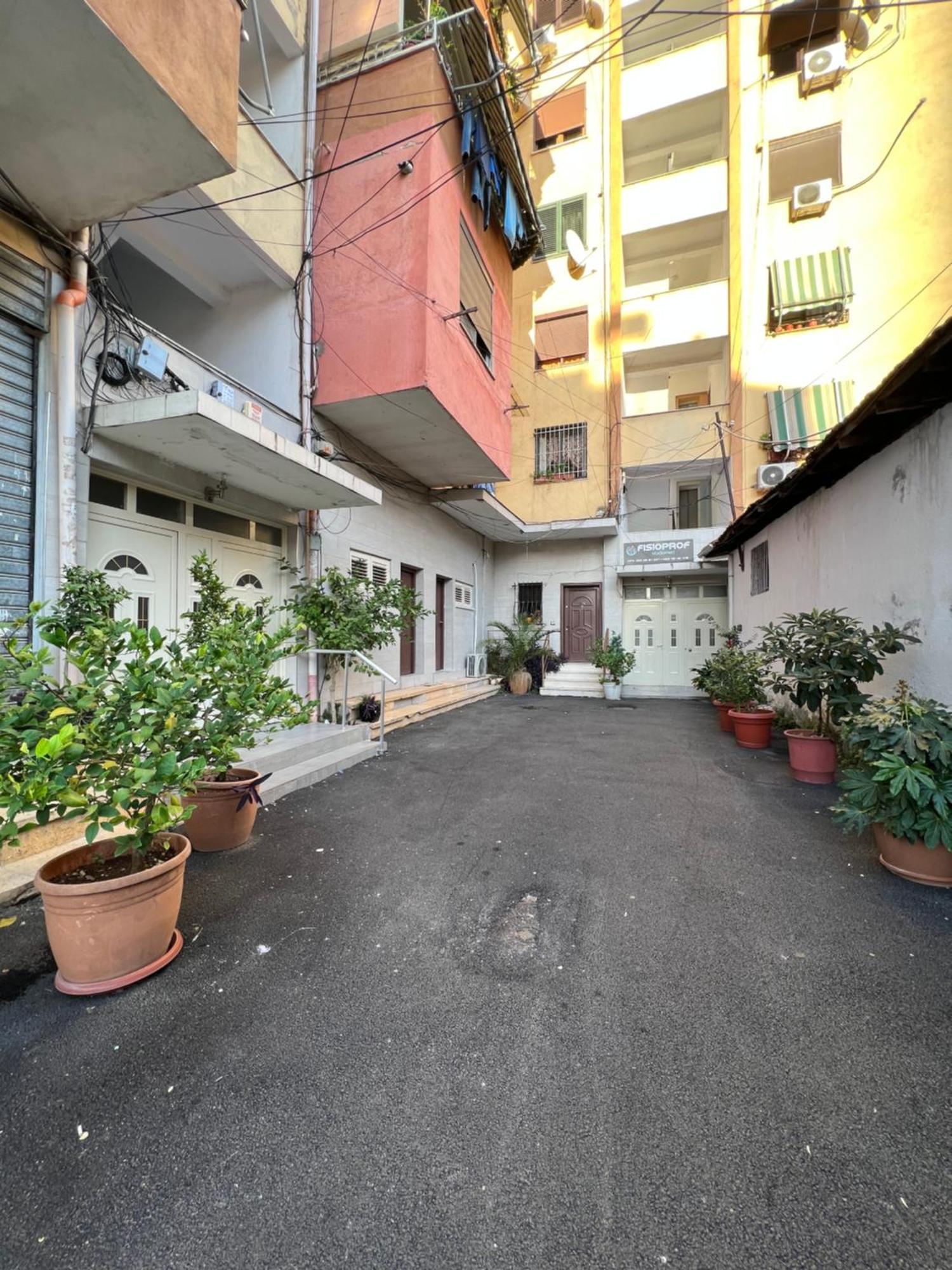 Grand New Bazaar Apartment Тирана Екстер'єр фото